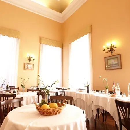 Hotel Paradiso Otel Diano Marina