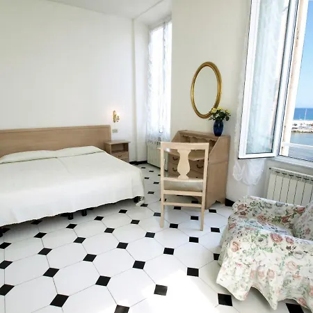 Hotel Paradiso 3*